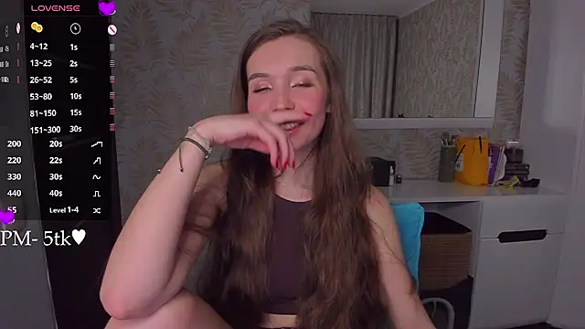 XXX chat uživo modela YonaBones