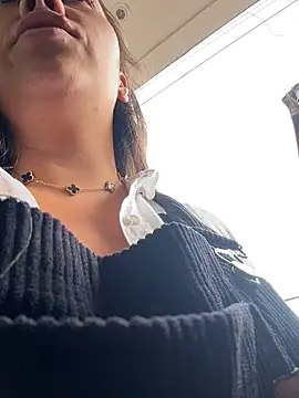 Chatroom XXX en direct de LIZ-06_