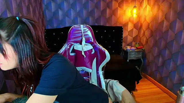 LiaHarryis live XXX chat