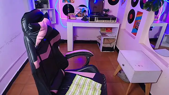 ian_lombardi Pertunjukan Webcam