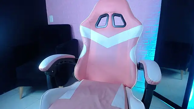 Victoria_1126 现场XXX聊天