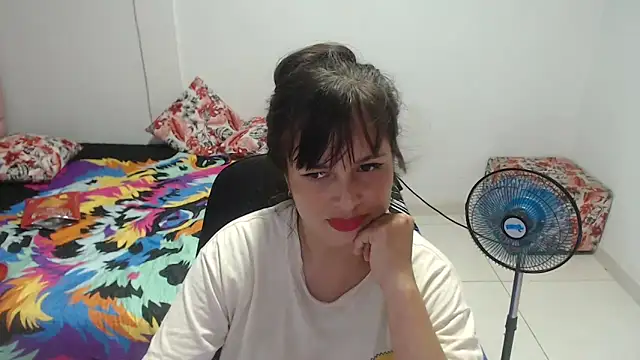 Aliciaheart's Live XXX Chat