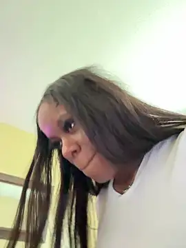 TikaMoon's Live XXX Chat