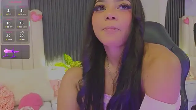 Madiee_Rhea: онлайн-секс-чат