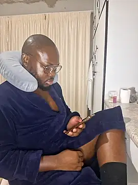 LaughRiotX Live XXX-chat