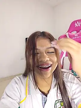 sophia_ramirez12's Webcam Show