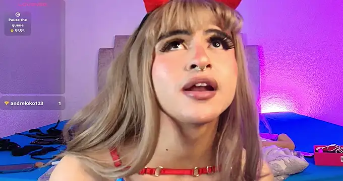 Emily_hall19 Webcamshow