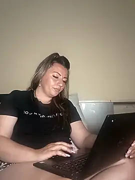 Chat +18 de Sweetredvelvet ao vivo