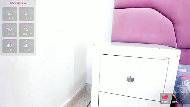 miajhonsonx 现场XXX聊天