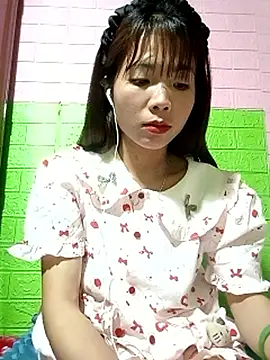 AmyLinee01 在線直播表演