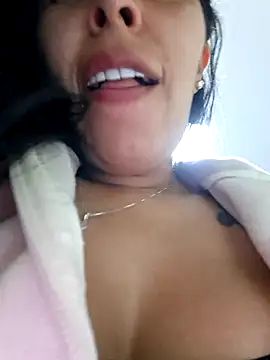 Luianna – Naživo XXX chat