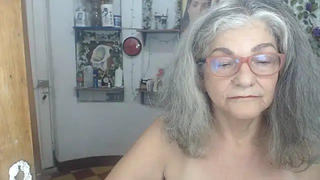 FunnyGrandma's Webcam Show