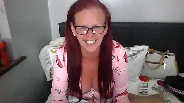 Forbidden-Irish-x's Live XXX Chat