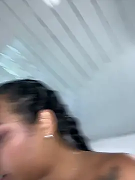 naomi_h1's Live XXX Chat