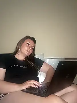 Sweetredvelvet Webcam show