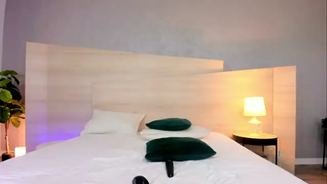 Rebecca_Mistique 现场XXX聊天