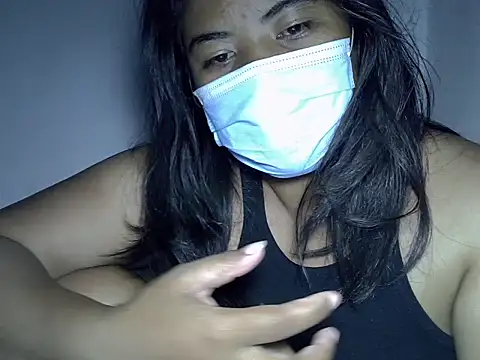 Artinah22: онлайн-секс-чат