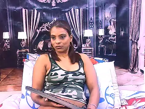 Chat XXX en directo de IndianSexyAss