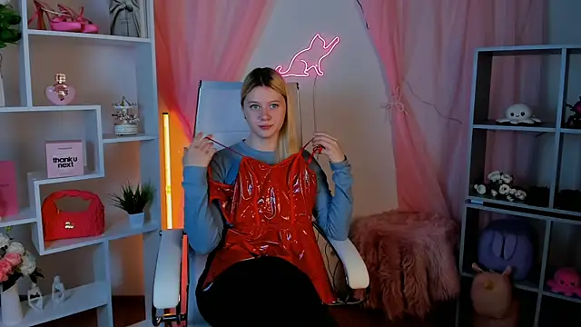 CelestineMauriac's Live XXX Chat