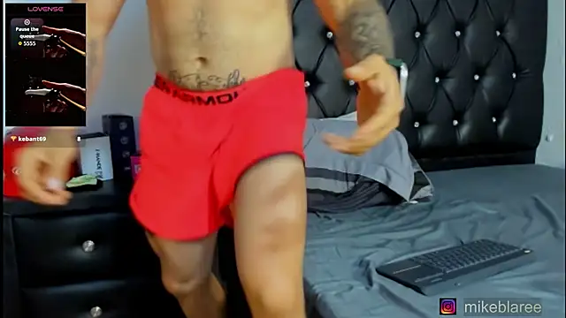 mikeblaree Adlı Modelin Canlı XXX Sohbeti