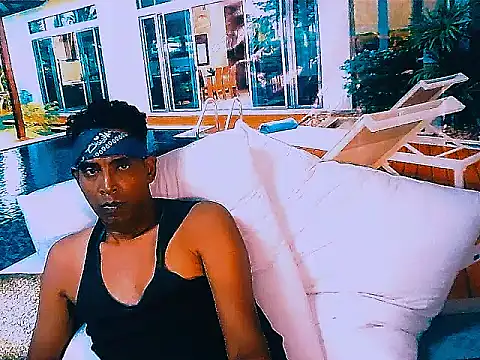 Онлайн чат XXX IndianHunk01