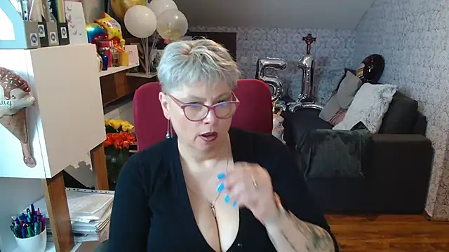 bigtits4you's Live XXX Chat