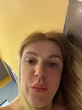 HarrietDartn Live XXX chat