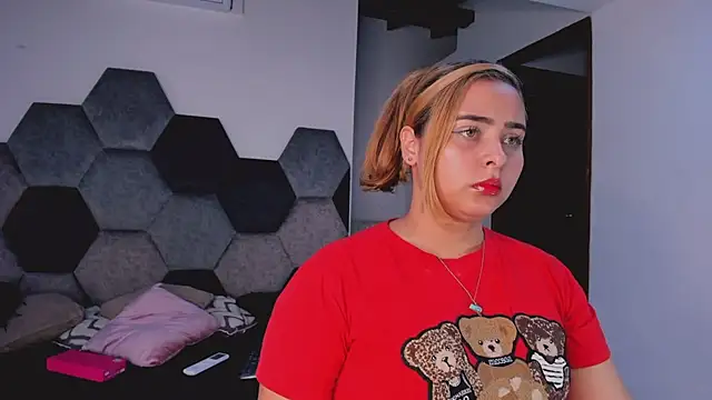 MikaelaStone live XXX chat