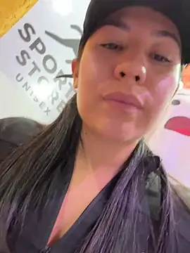 Živý XXX chat kim_monti