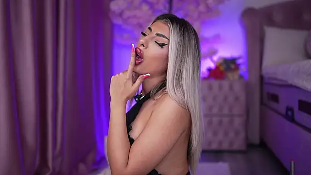 Živý XXX chat emma_godess