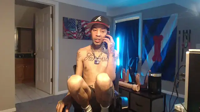 Michigan9000 Chat XXX in diretta