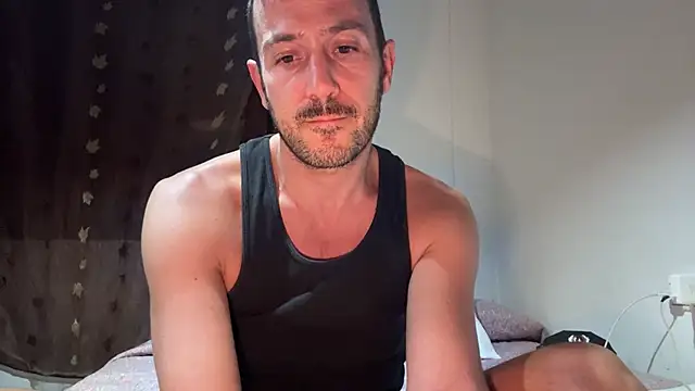 عرض كام absoluthorrorfield