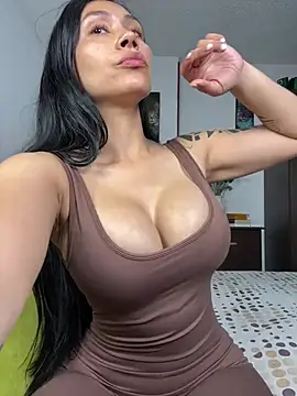 Angela_isabella: απευθείας συνομιλία ΧΧΧ