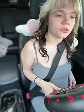 Cutiepiespanks' Live XXX Chat