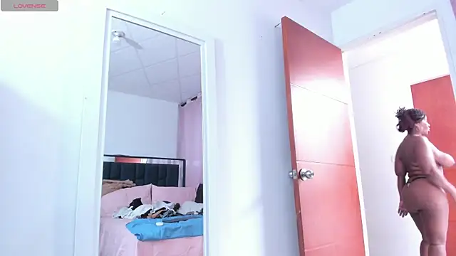 Chat XXX en directo de LupeAdams