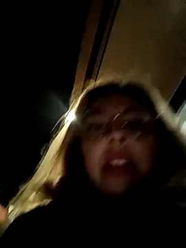 madelaine-'s Live XXX Chat