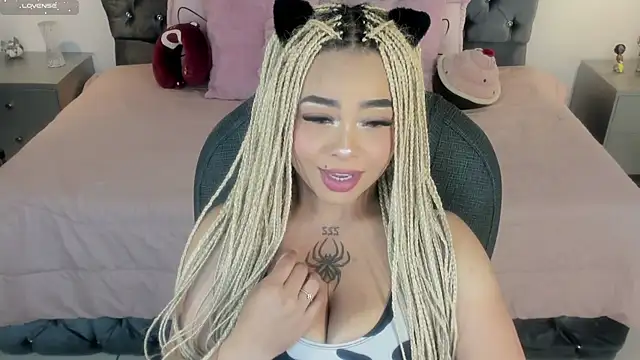 Živý XXX chat conny__curly