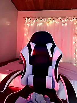 Онлайн чат XXX ROUSSE_SINCLAIR