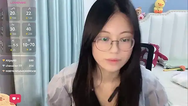 Luna-666 网络视讯表演