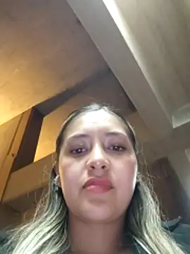 alana_69 – Naživo XXX chat