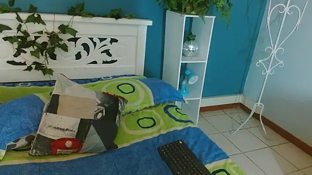 Samantha__Benet Chat XXX live