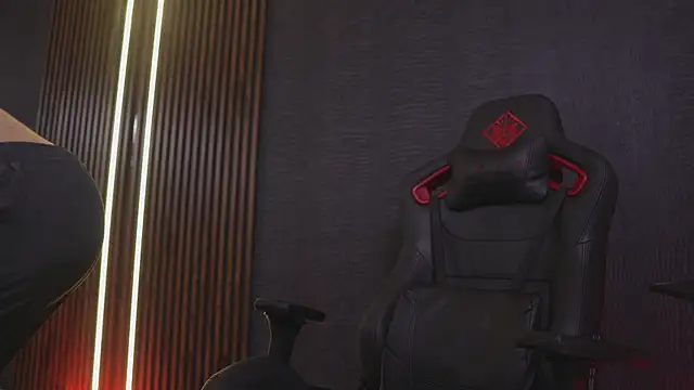 โชว์เว็บแคมของ JacksonOlsenn