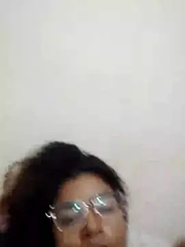 Show de Emanuelle_manu na webcam