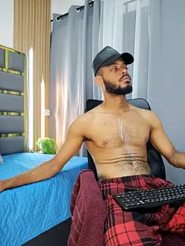 Oliver_bigblack_cock webkamerás műsora