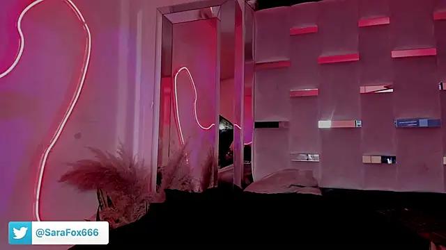 Sara_Foxx1 Chat XXX in diretta