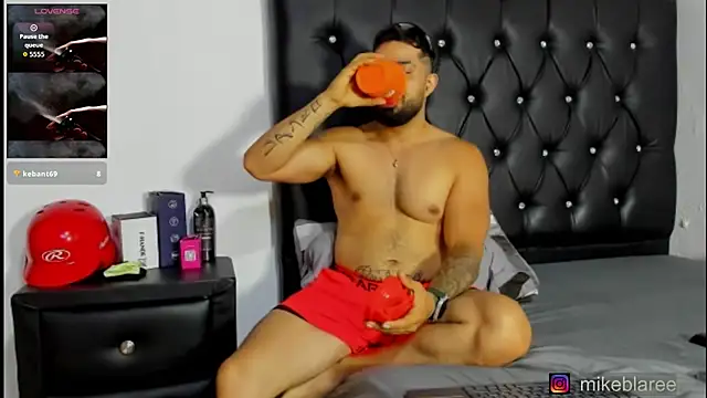 mikeblaree Adlı Modelin Canlı XXX Sohbeti