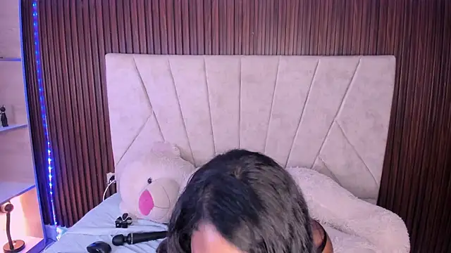 Catalleya_flower Adlı Modelin Canlı XXX Sohbeti