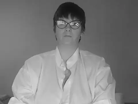 Chat XXX ao vivo de SneakyMiky