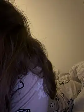 SluttyyDenisa Obrolan Langsung XXX