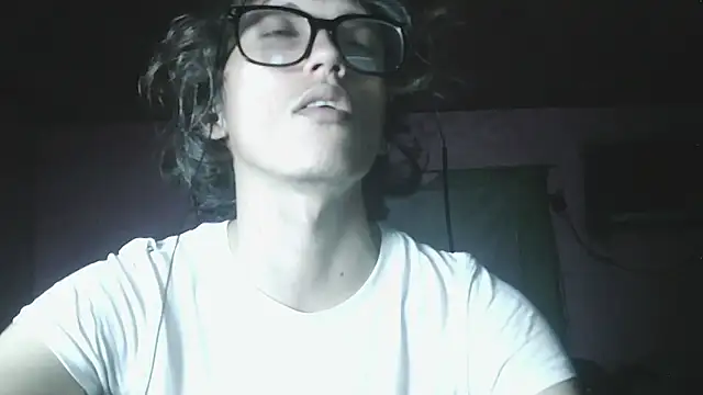 cherryuwu webkamerás műsora